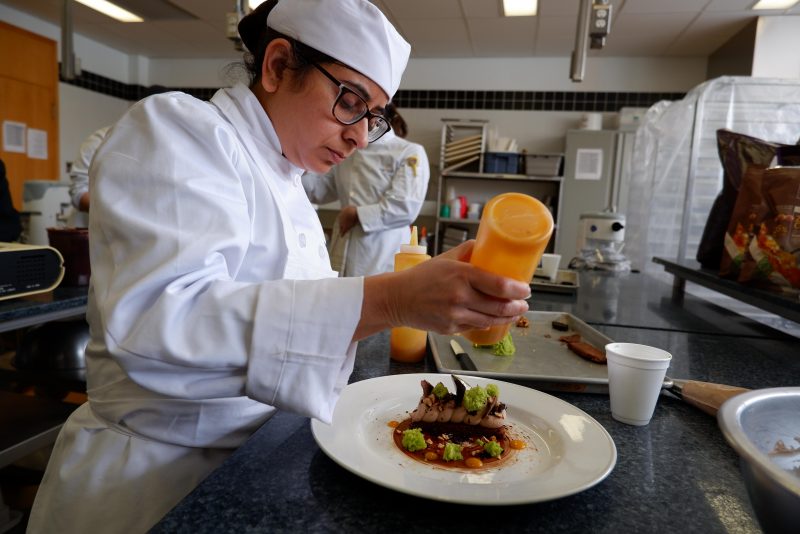 Formation professionnelle en Pâtisserie de restauration contemporaine (ASP) - École hôtelière de la Capitale