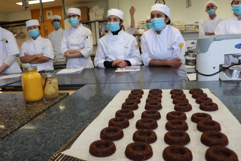 Formation professionnelle en Pâtisserie du terroir (DEP) - École hôtelière de la Capitale