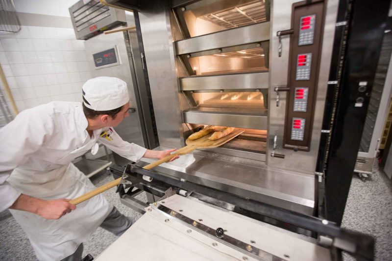 Formation professionnelle en Boulangerie (DEP)  - École hôtelière de la Capitale